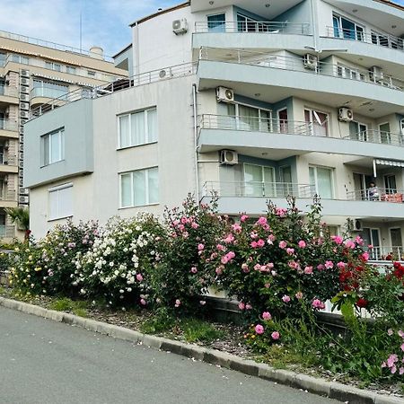 Апартаменти "Бриз" Sveti Vlas Dış mekan fotoğraf