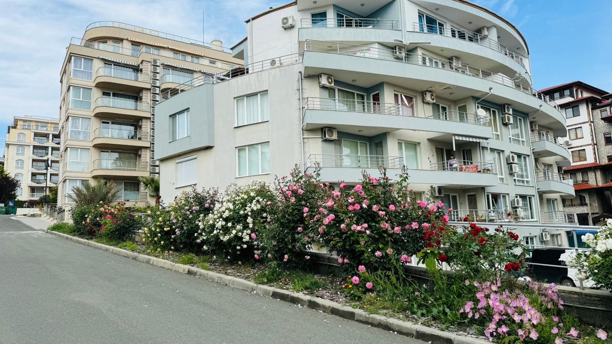 Апартаменти "Бриз" Sveti Vlas Dış mekan fotoğraf